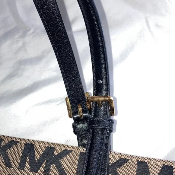 Michael Kors Signature Black and Tan Tote - Picture 6 of 10